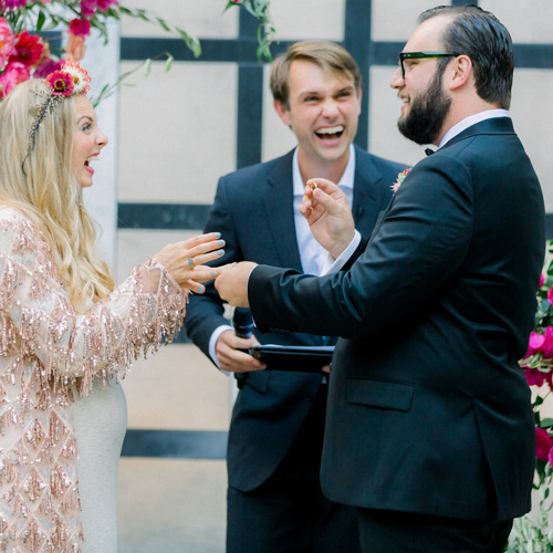 سوال: ایا میتوان صیغه را خودمان بخوانیم