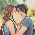 اپلیکیشن دوست یابی در اطراف چی هست؟