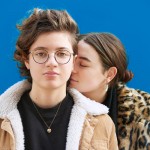 دسترسی به پیامهای کاربران | در همسریابی موقت هلو